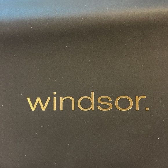 Hermes, Gant, Montblanc, Windsor and Moncler shopping bags, assorted sizes. NEW - Picture 11 of 16